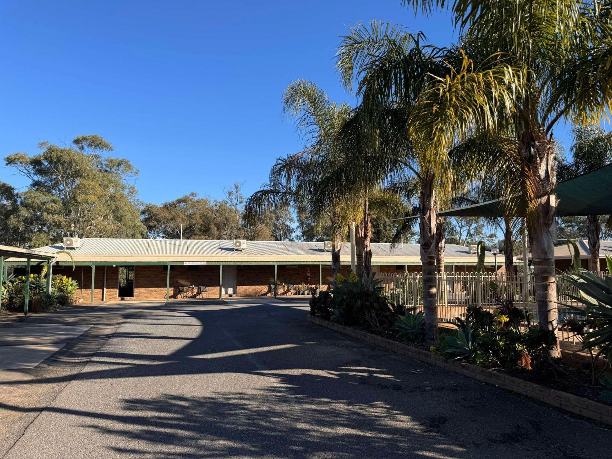 Tooleybuc Motel Exterior photo